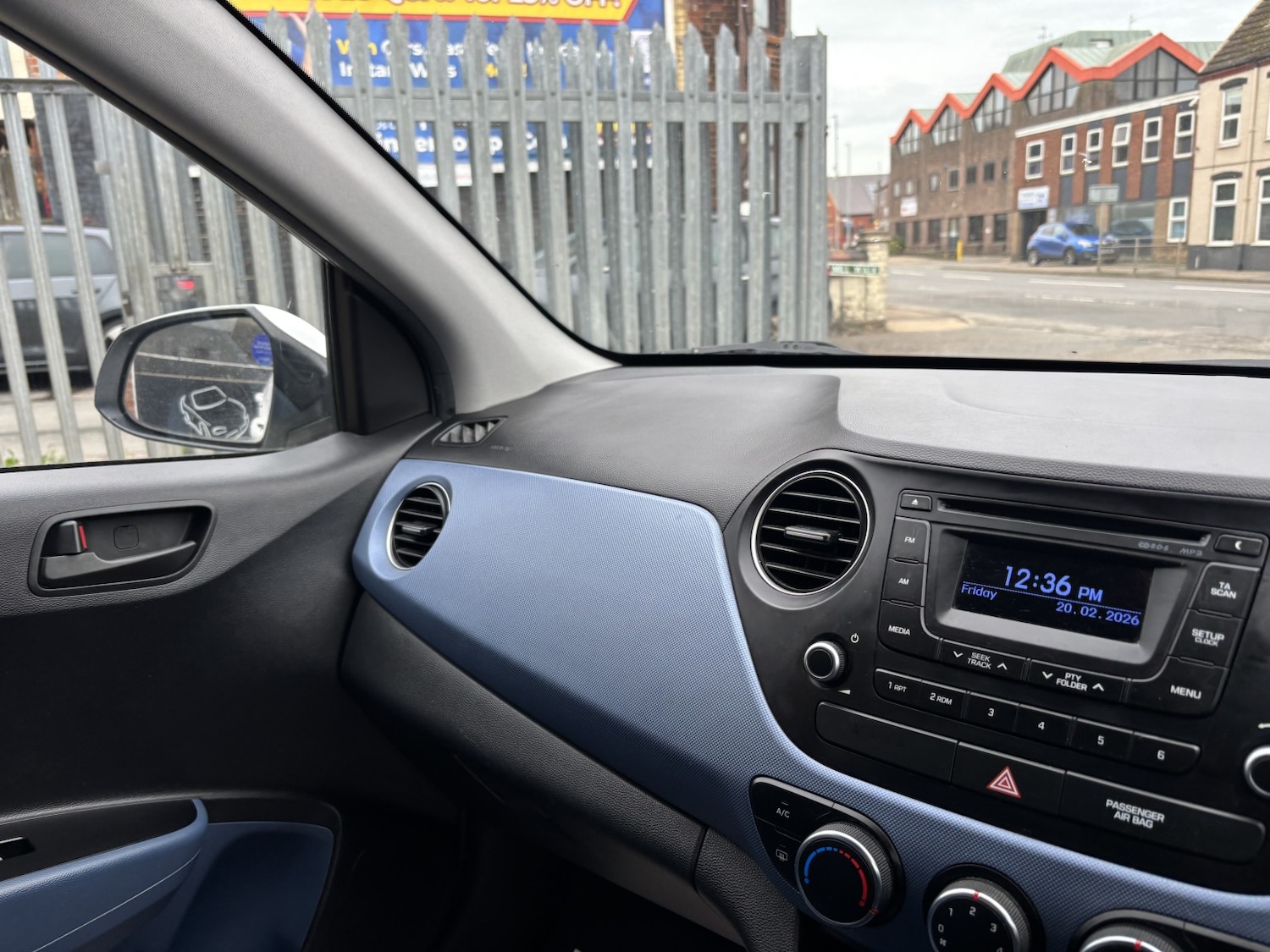 Used Hyundai i10 2015 for sale - 77508566: Photo 15