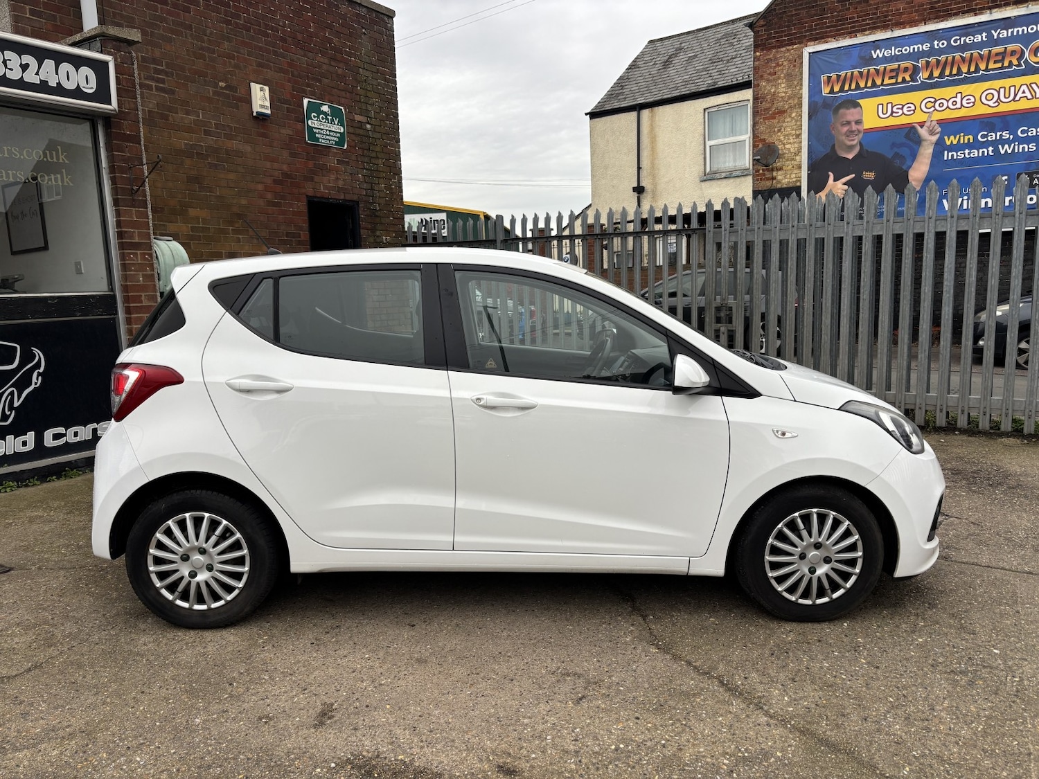 Used Hyundai i10 2015 for sale - 77508566: Photo 5