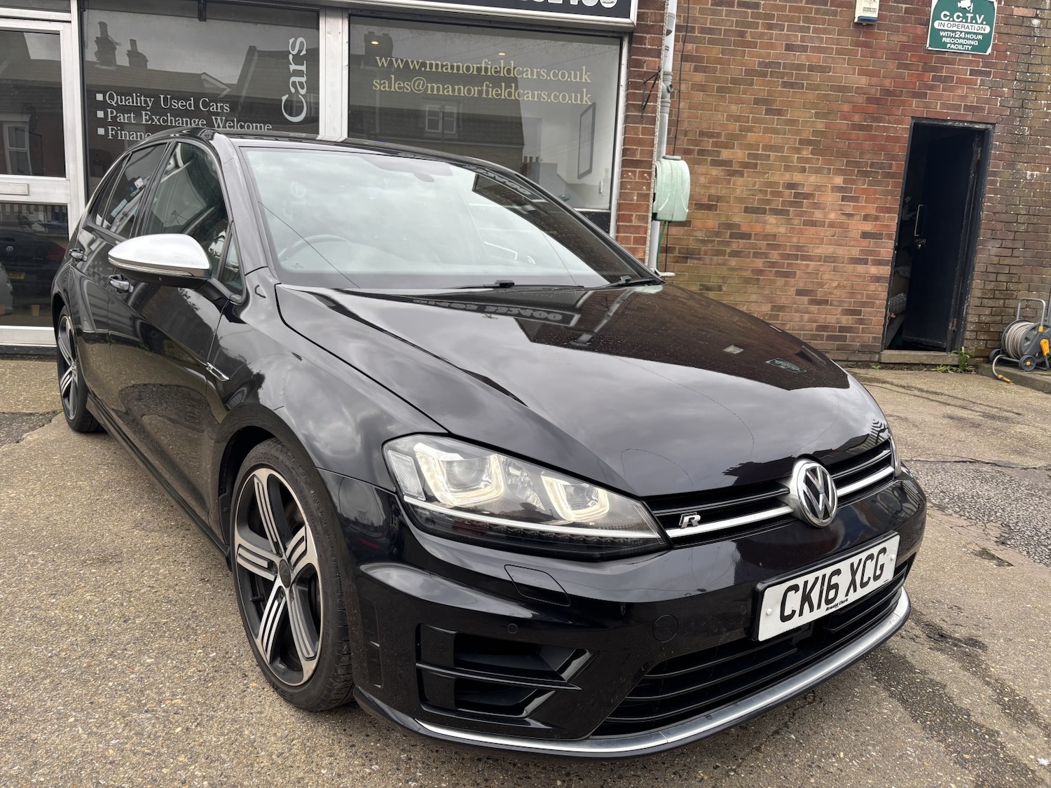 Used Volkswagen Golf 2016 for sale - 77465811: Photo 3