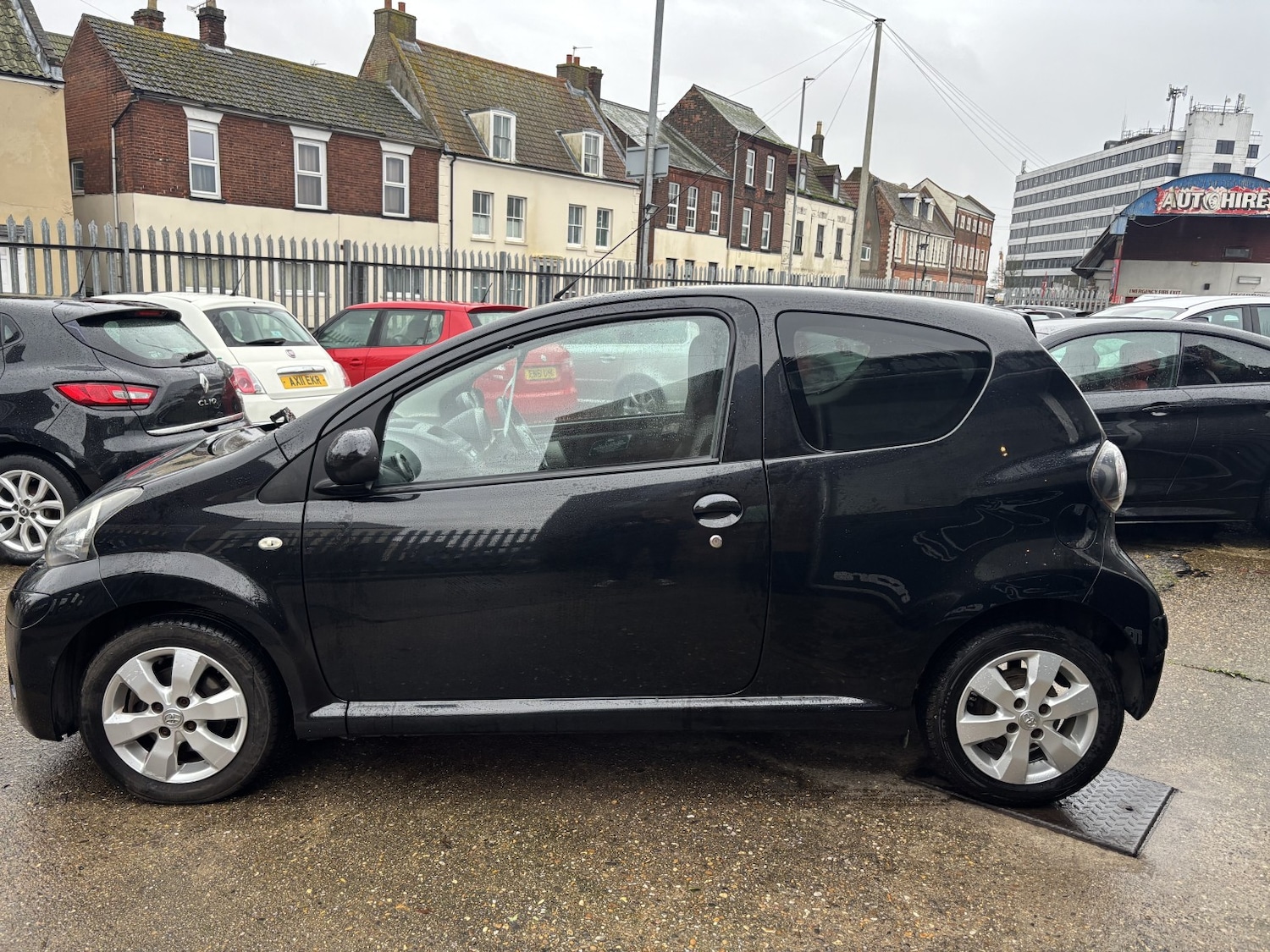 Used Toyota AYGO 2012 for sale - 76859135: Photo 5