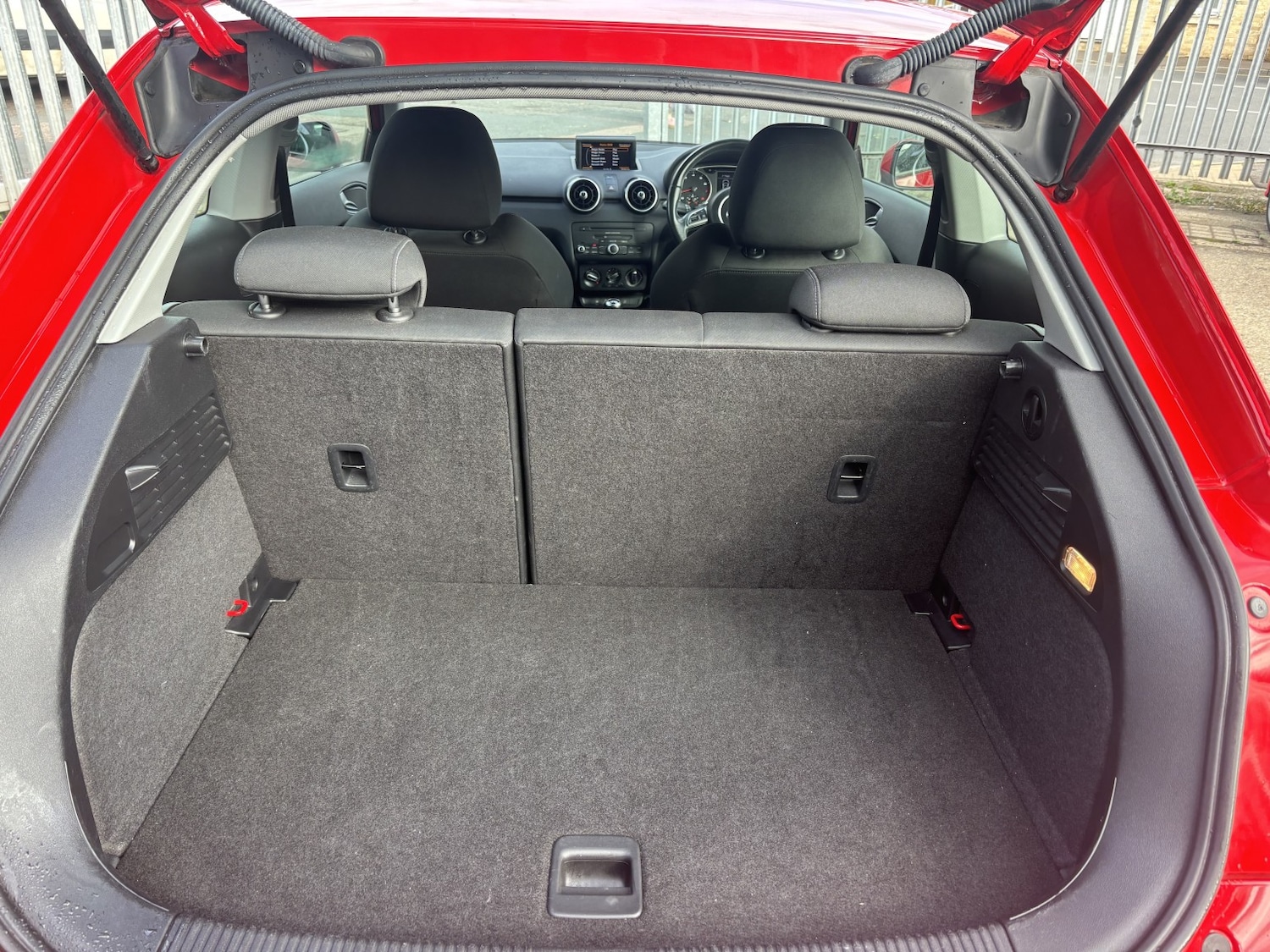 Used Audi A1 2014 for sale - 76186747: Photo 9