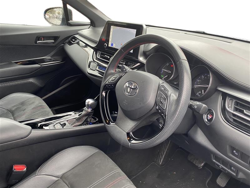 Used Toyota C-HR 2023 for sale - 76819300: Photo 10