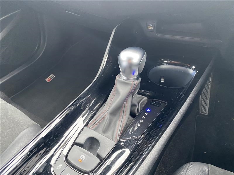 Used Toyota C-HR 2023 for sale - 76819300: Photo 14