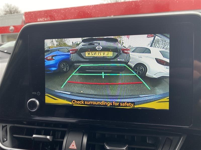 Used Toyota C-HR 2023 for sale - 76819300: Photo 19