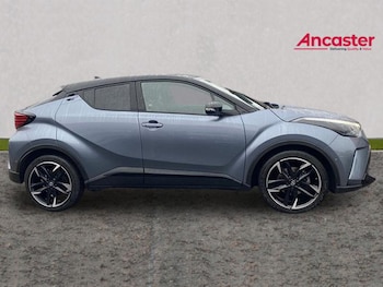 Used Toyota C-HR 2023 for sale - 76819300: Photo