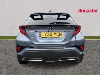 Used Toyota C-HR 2023 for sale - 76819300: Photo