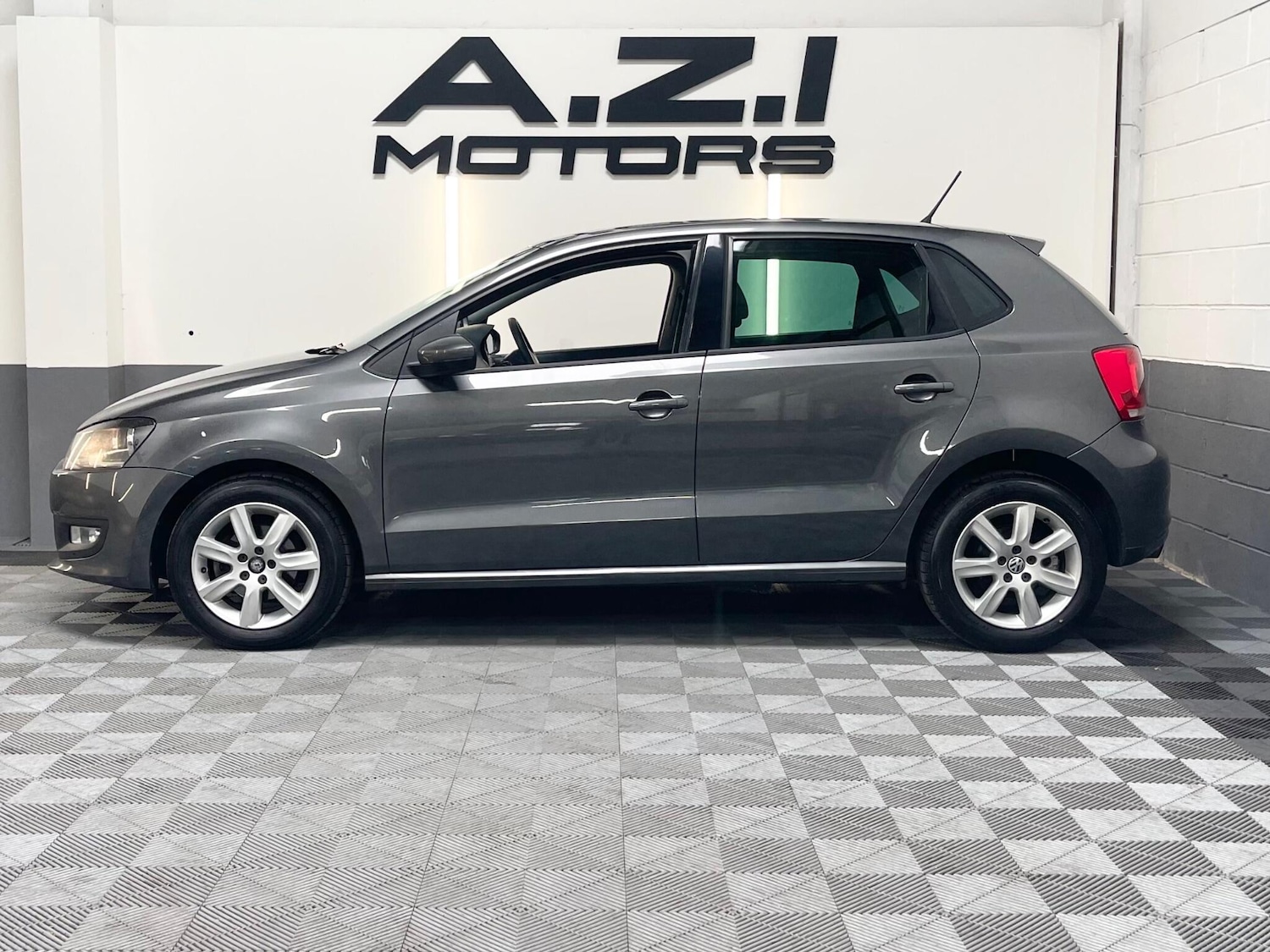 Used Volkswagen Polo for sale - 78026474: Photo 9