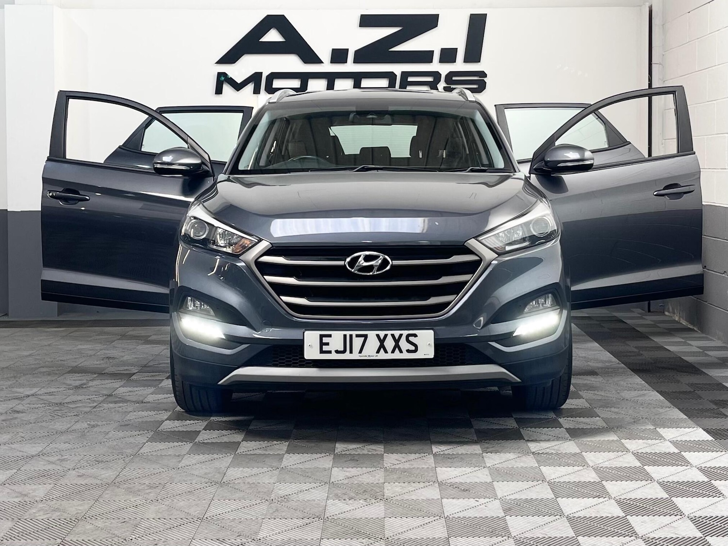 Used Hyundai TUCSON for sale - 78148139: Photo 2