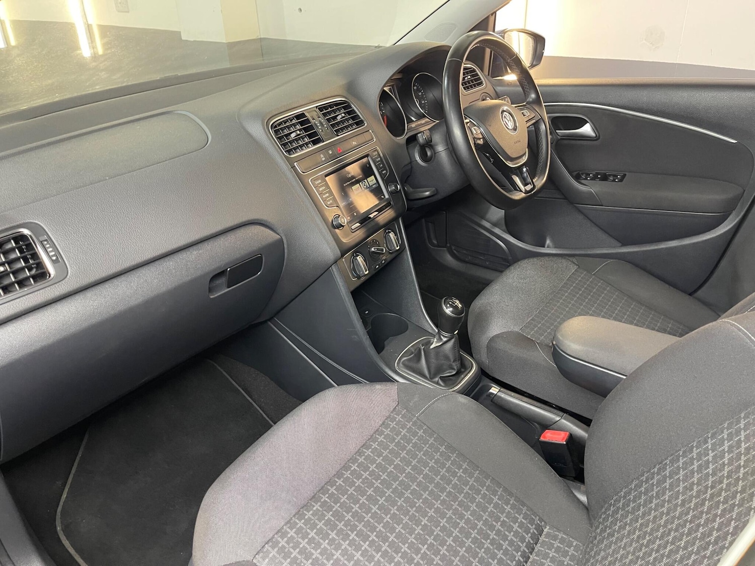 Used Volkswagen Polo 2015 for sale - 78100722: Photo 11