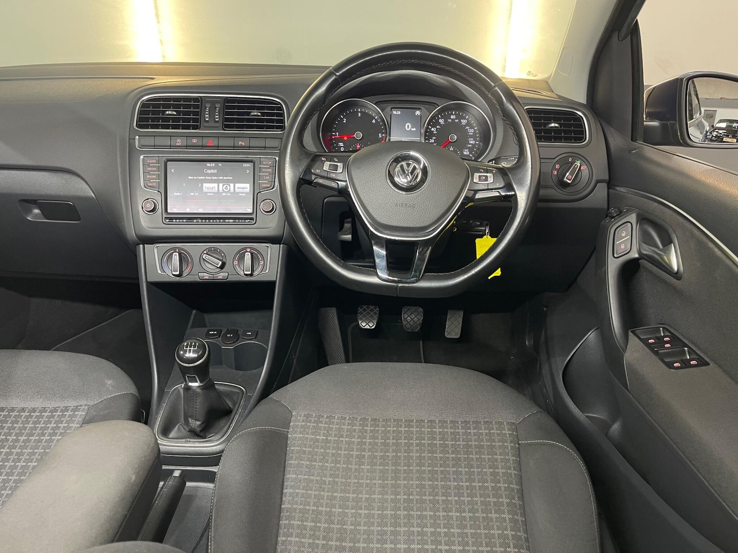 Used Volkswagen Polo 2015 for sale - 78100722: Photo 15