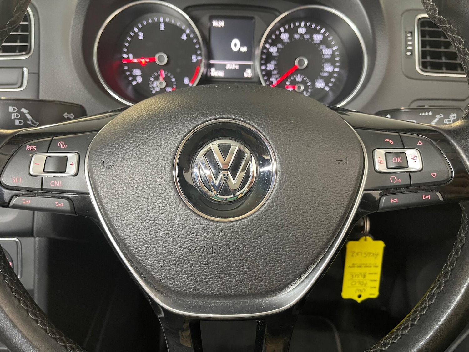 Used Volkswagen Polo 2015 for sale - 78100722: Photo 36