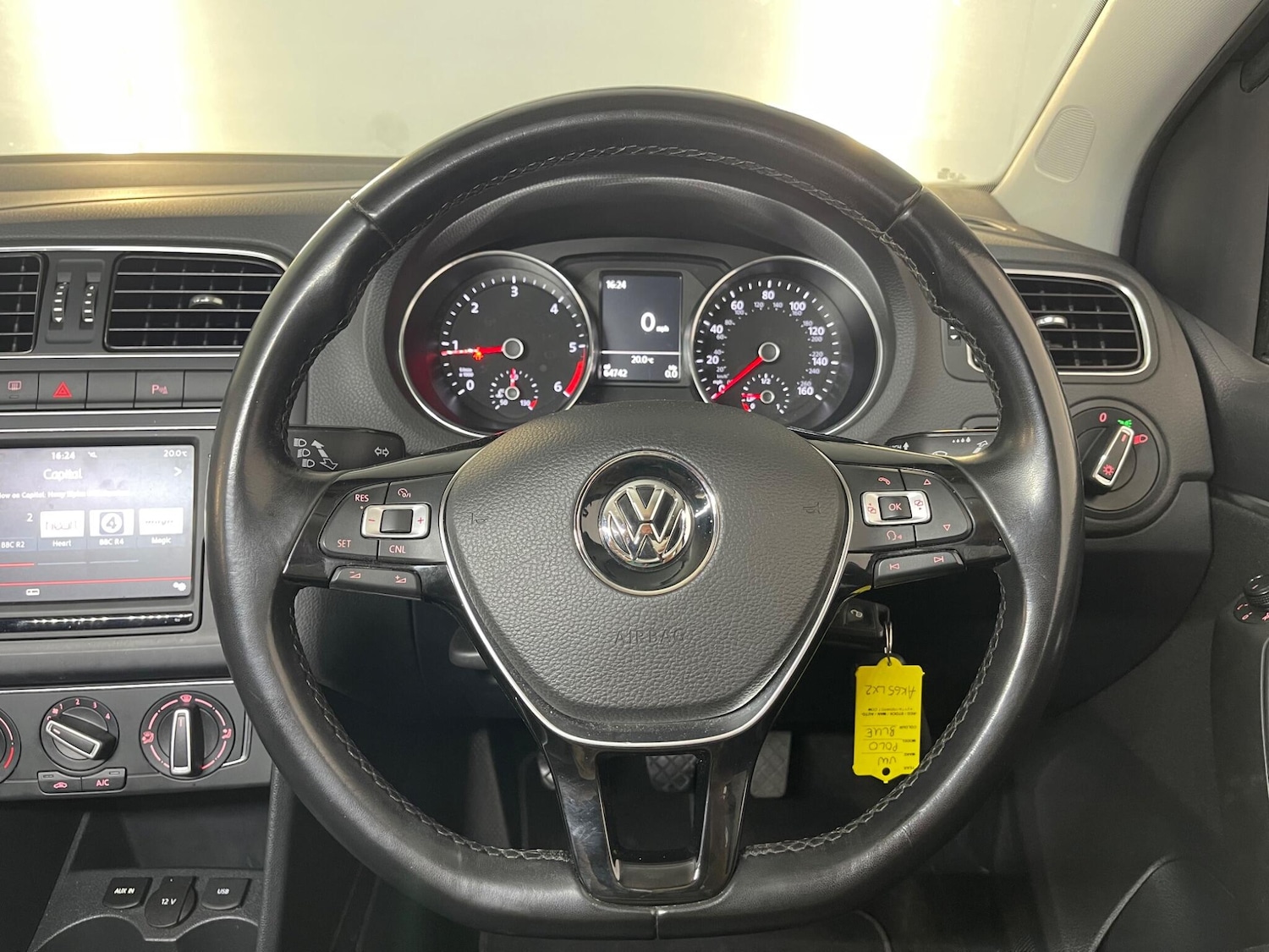 Used Volkswagen Polo 2015 for sale - 78100722: Photo 37