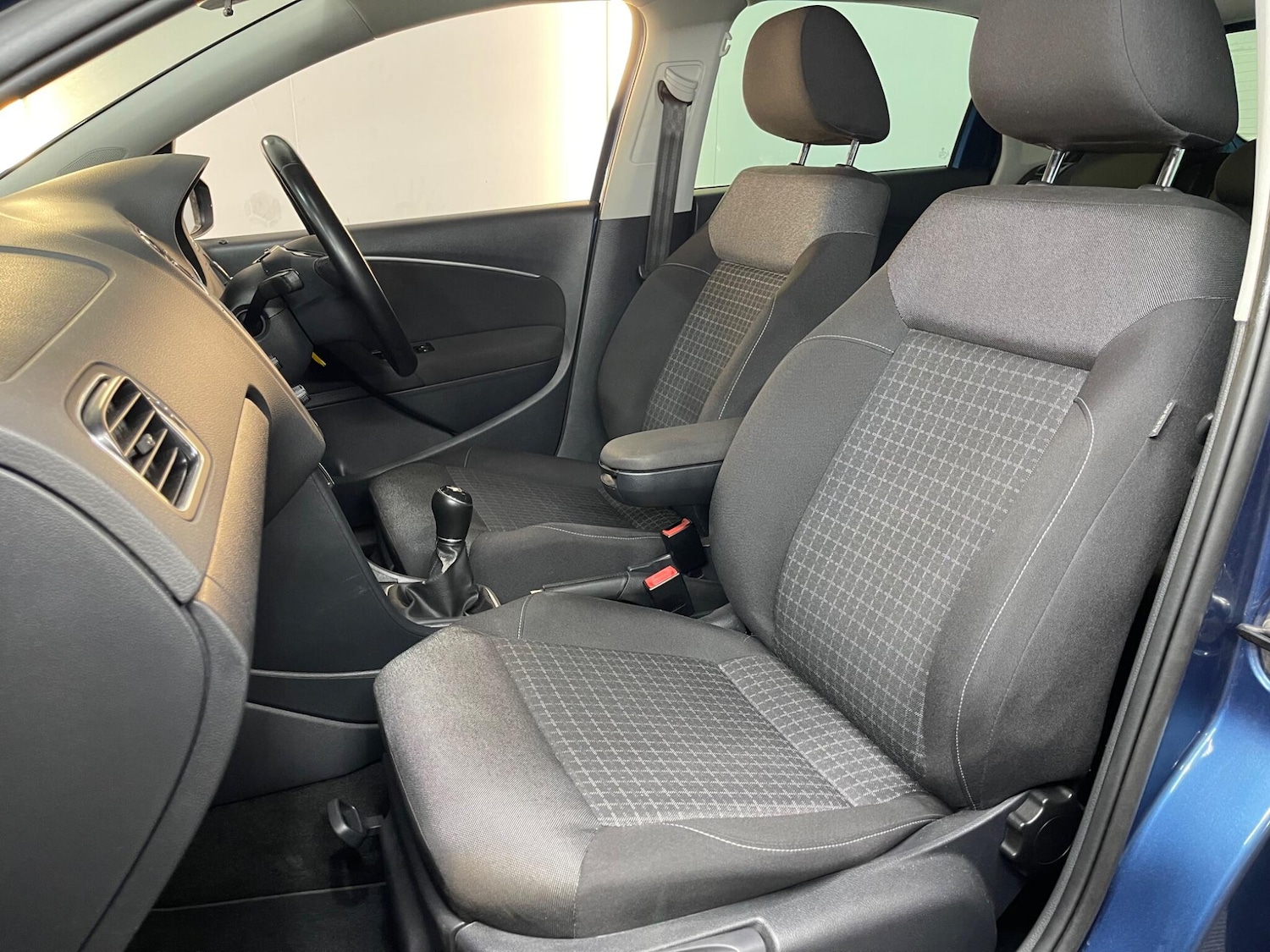 Used Volkswagen Polo 2015 for sale - 78100722: Photo 38