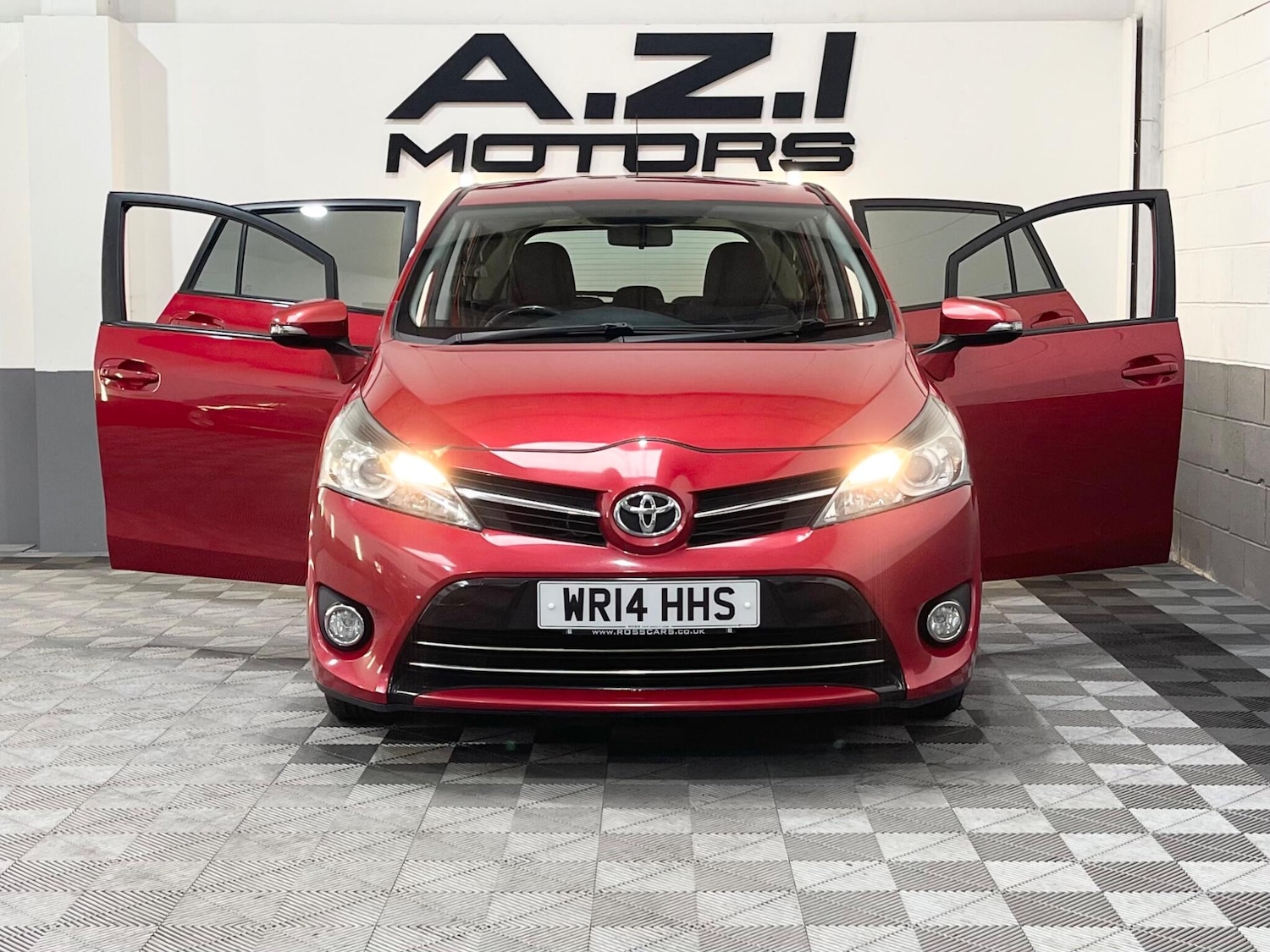 Used Toyota Verso for sale - 78026473: Photo 2