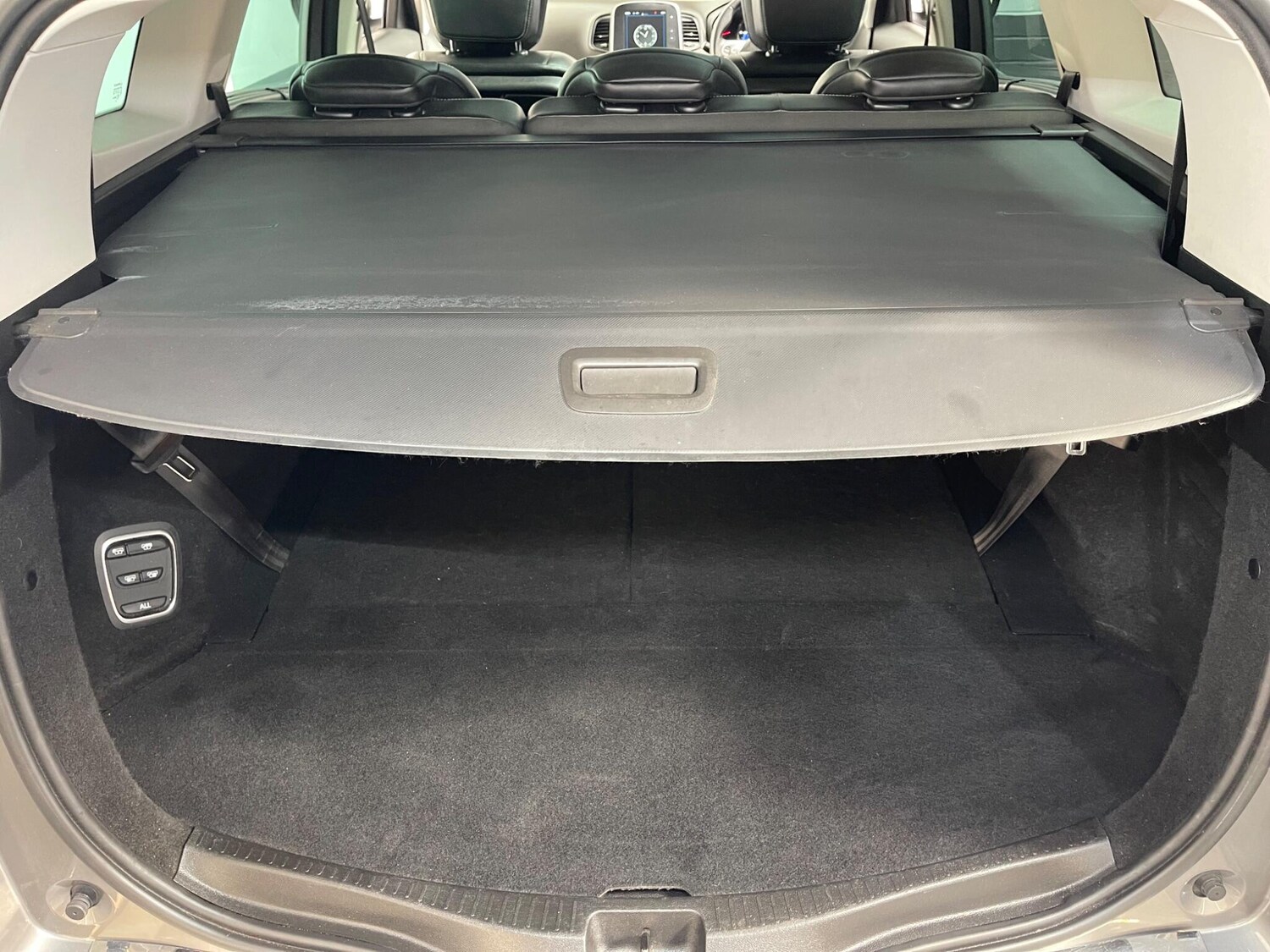 Used Renault Grand Scenic for sale - 78214620: Photo 45