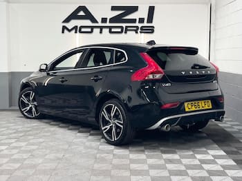 Used Volvo V40 2016 for sale - 79677271: Photo