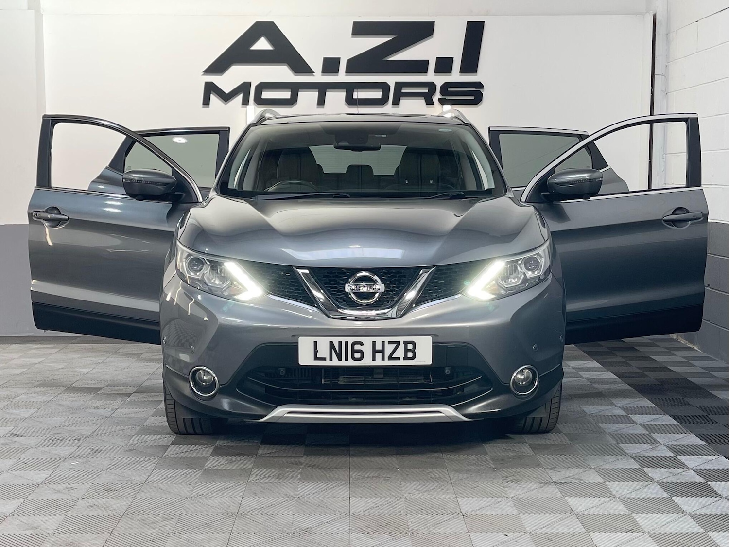 Used Nissan Qashqai for sale - 78026467: Photo 2