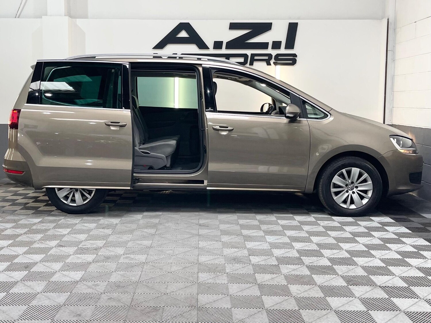 Used Volkswagen Sharan for sale - 78026469: Photo 10