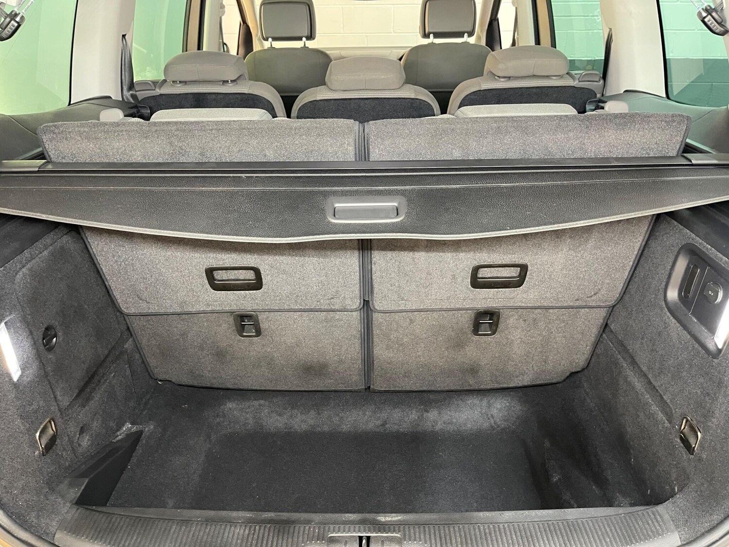 Used Volkswagen Sharan for sale - 78026469: Photo 32