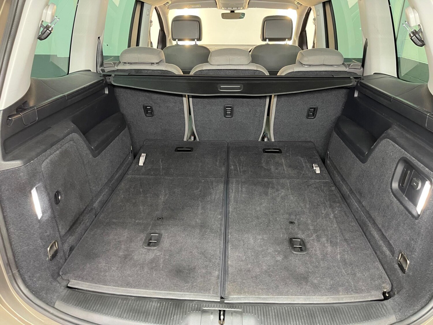 Used Volkswagen Sharan for sale - 78026469: Photo 34