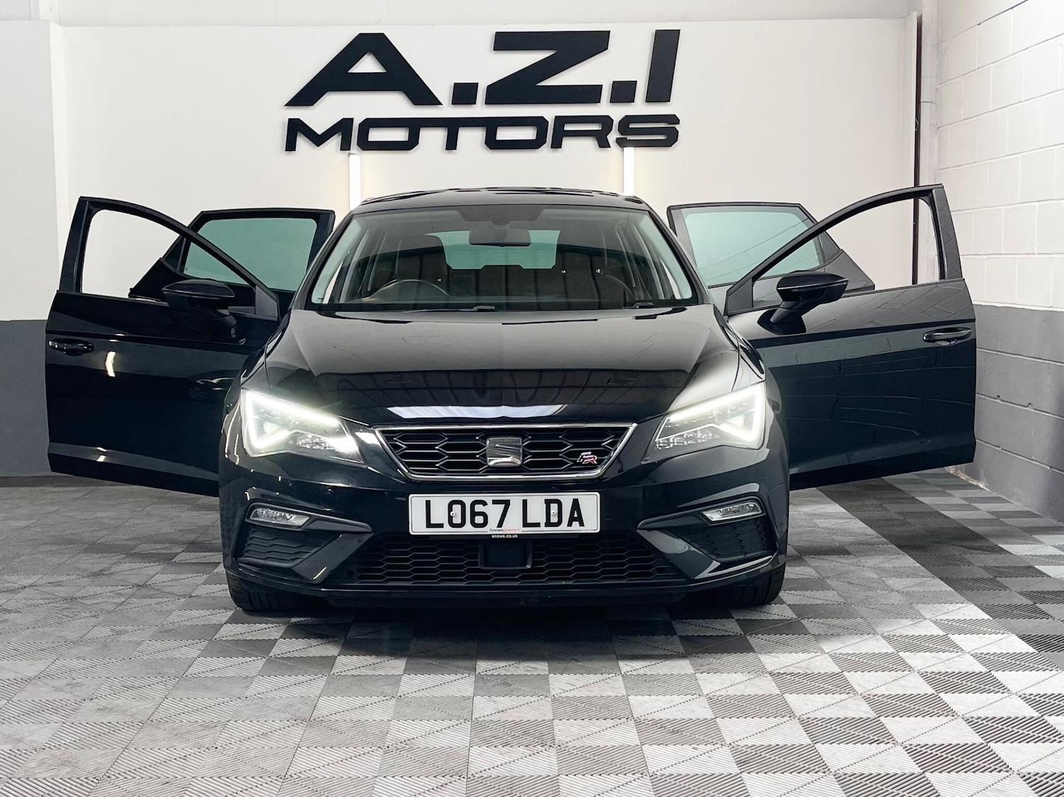 Used SEAT Leon 2017 for sale - 78085842: Photo 2