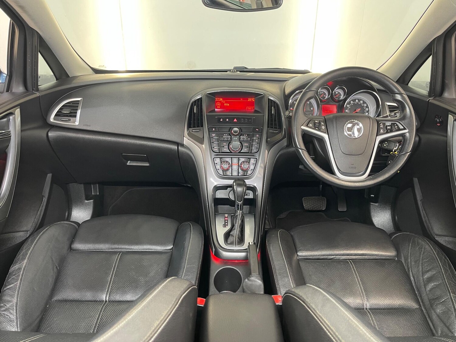 Used Vauxhall Astra for sale - 78214406: Photo 11