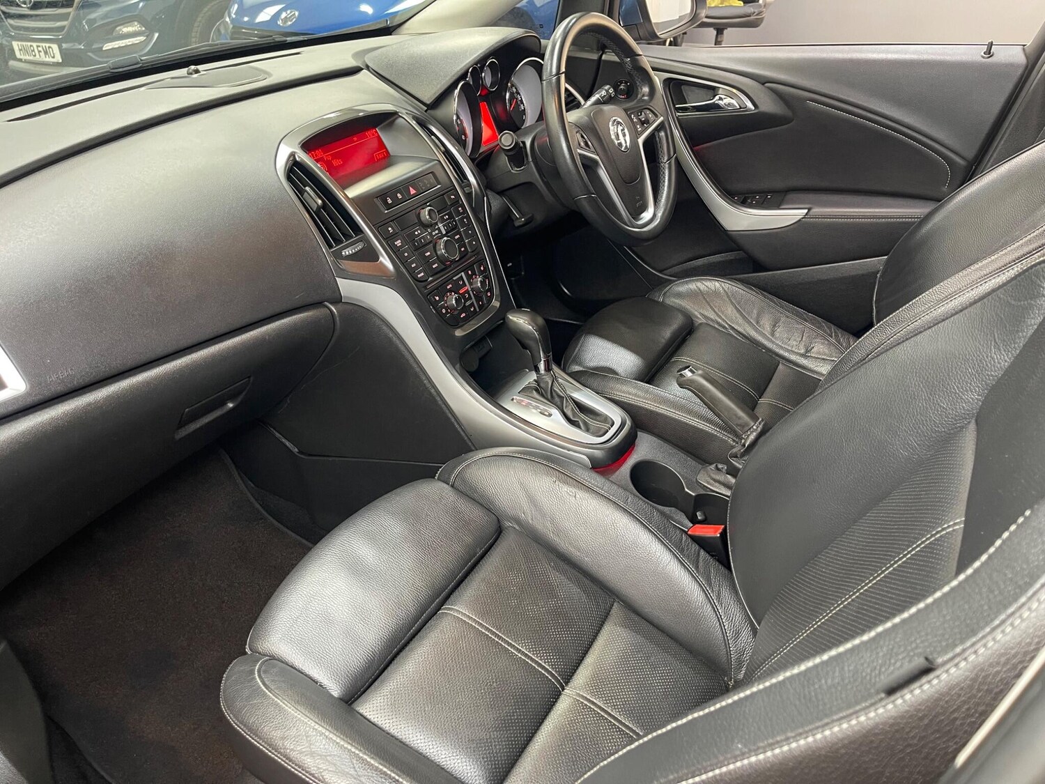 Used Vauxhall Astra for sale - 78214406: Photo 41