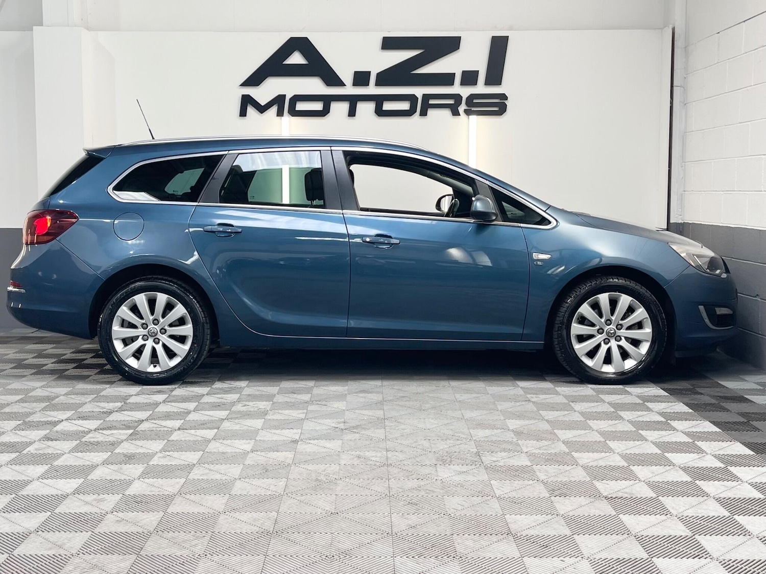 Used Vauxhall Astra for sale - 78214406: Photo 9