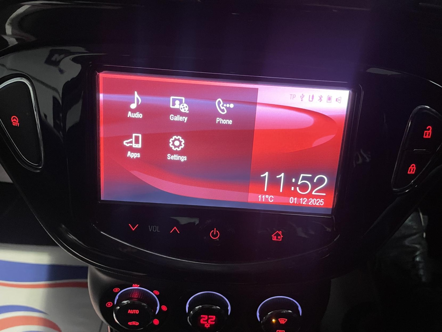 Used Vauxhall ADAM 2014 for sale - 76766731: Photo 23