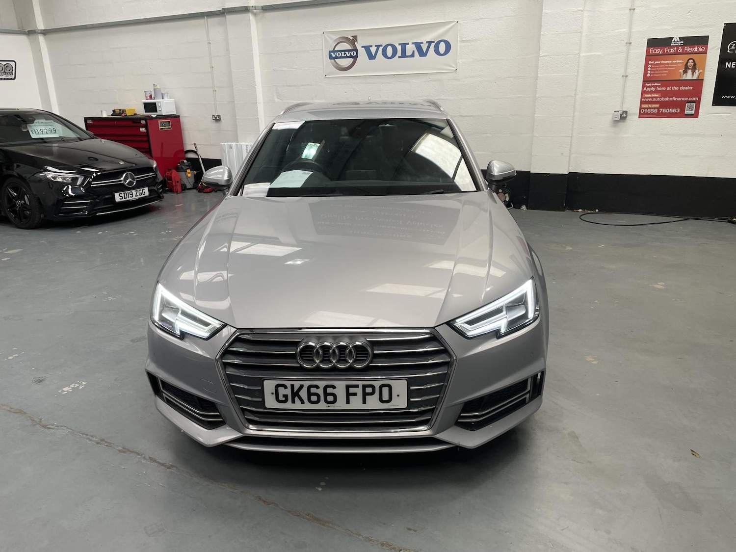 Used Audi A4 2016 for sale - 76384851: Photo 2