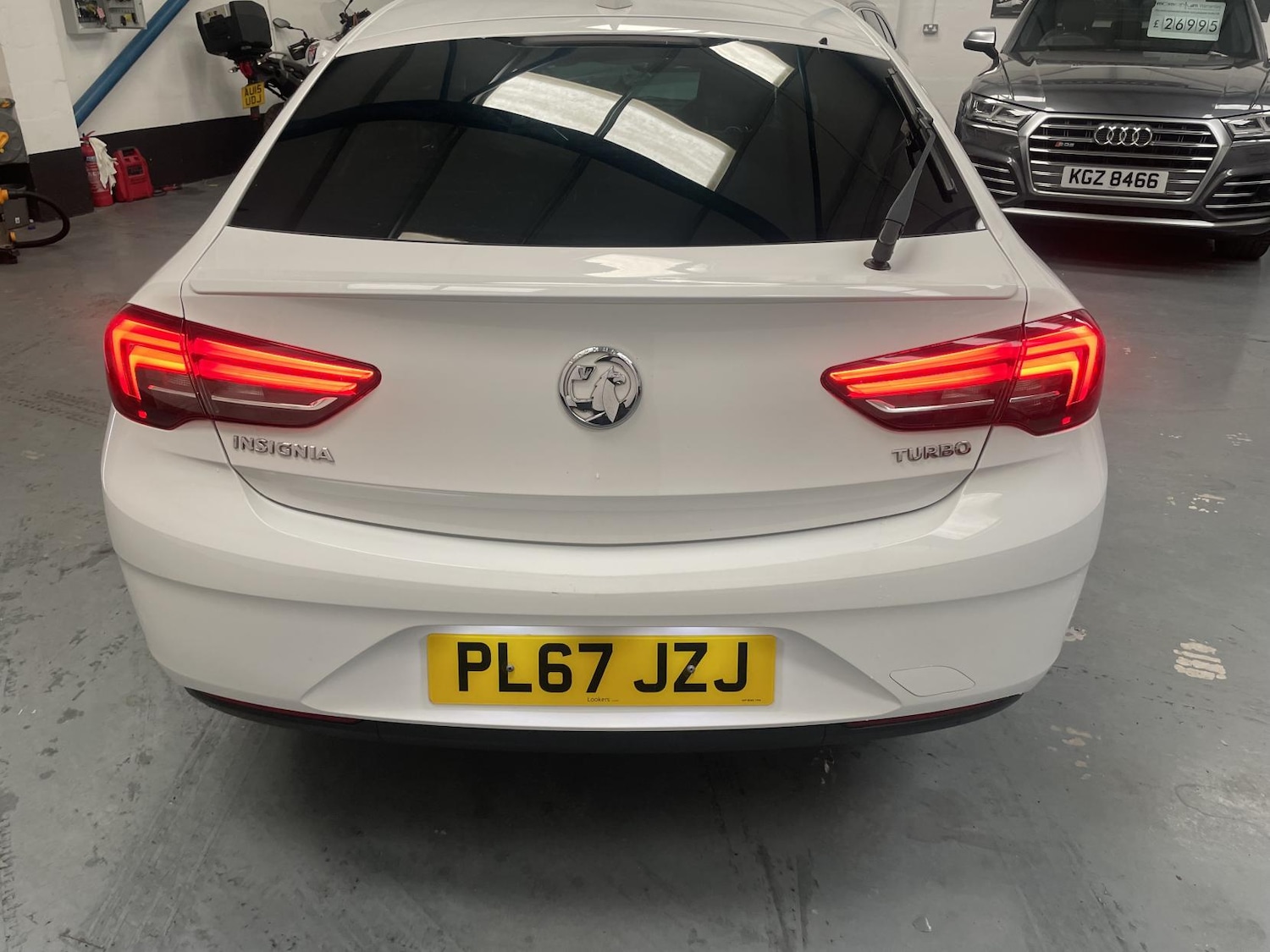 Used Vauxhall Insignia 2017 for sale - 76384862: Photo 6