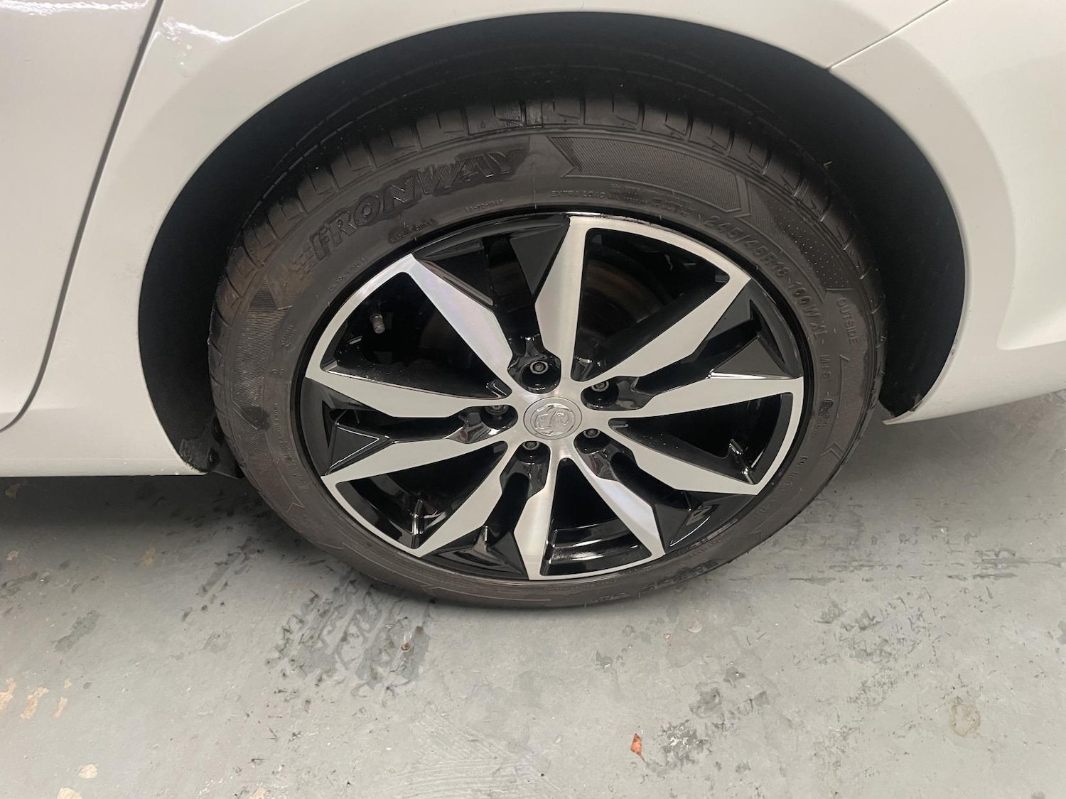 Used Vauxhall Insignia 2017 for sale - 76384862: Photo 9