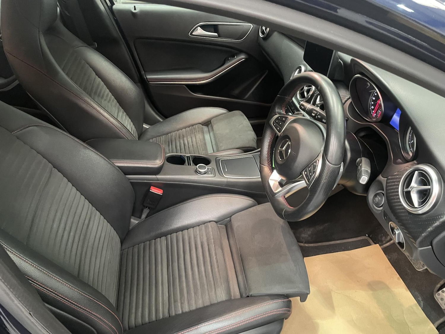 Used Mercedes-Benz A-Class 2018 for sale - 76384854: Photo 14