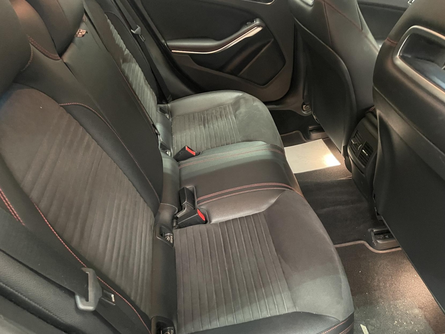 Used Mercedes-Benz A-Class 2018 for sale - 76384854: Photo 16