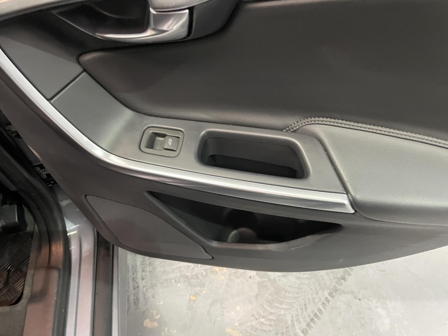 Used Volvo XC60 2017 for sale - 76568430: Photo 28