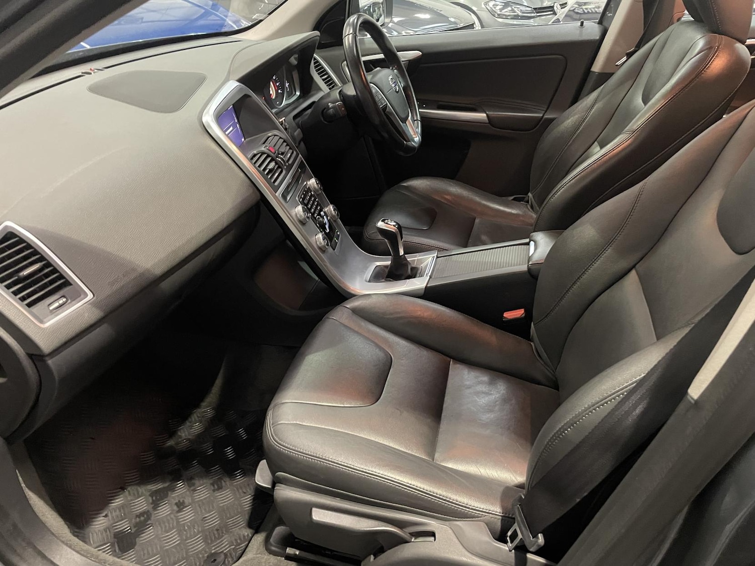 Used Volvo XC60 2017 for sale - 76568430: Photo 30