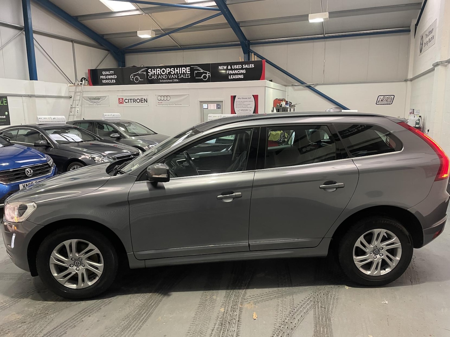 Used Volvo XC60 2017 for sale - 76568430: Photo 8