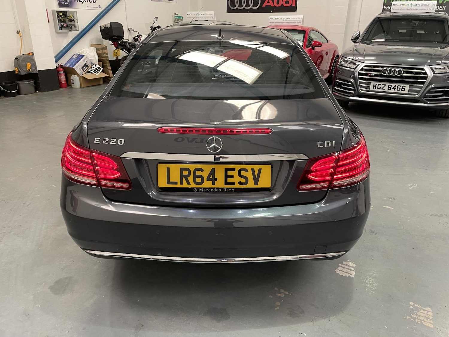 Used Mercedes-Benz E Class 2014 for sale - 76384846: Photo 5