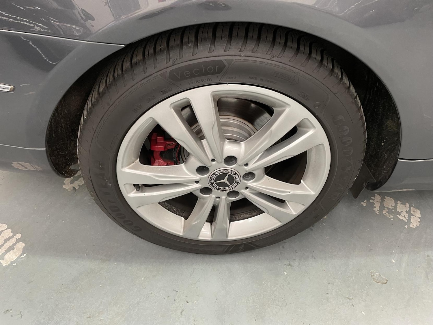 Used Mercedes-Benz E Class 2014 for sale - 76384846: Photo 9