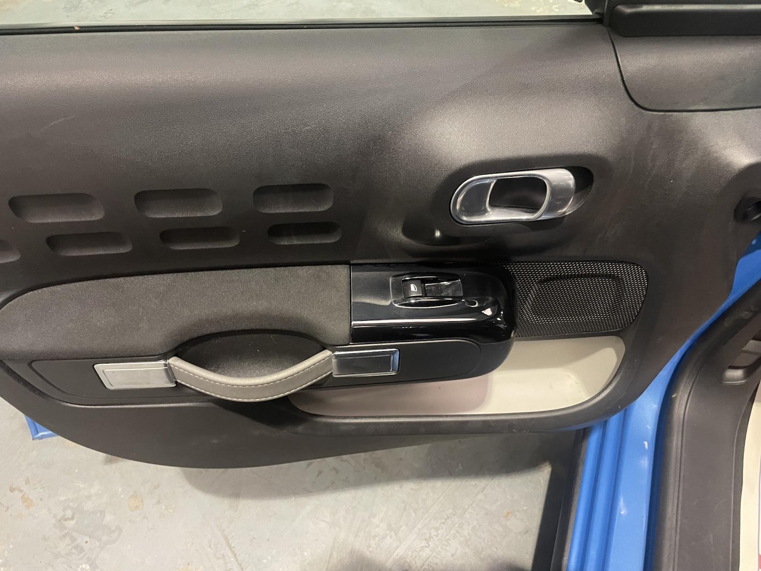 Used Citroen C3 2017 for sale - 76922260: Photo 30