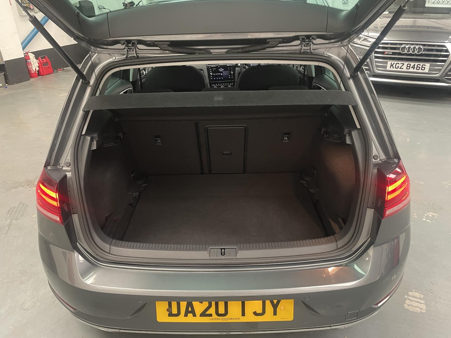 Used Volkswagen Golf 2020 for sale - 76384863: Photo 10