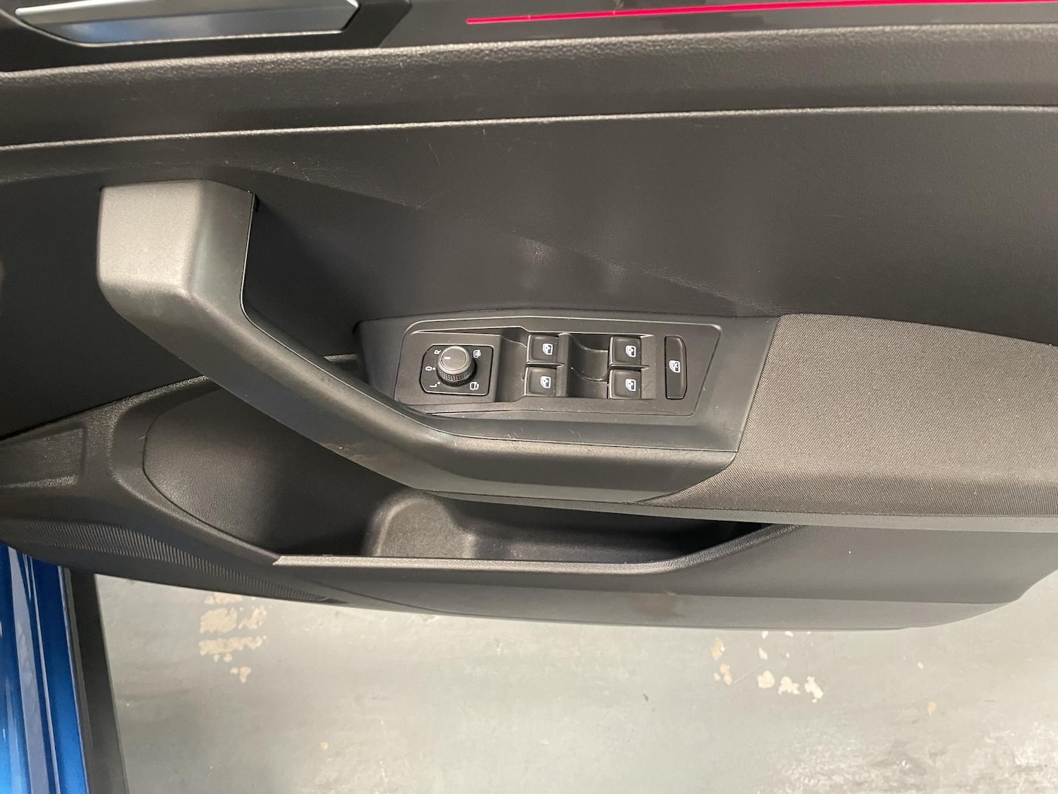 Used Volkswagen T-Roc 2018 for sale - 76384844: Photo 18