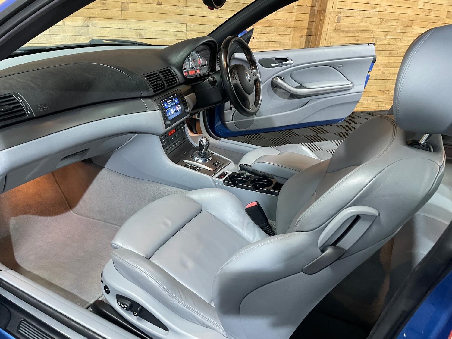 Used BMW M3 2004 for sale - 77312991: Photo 10