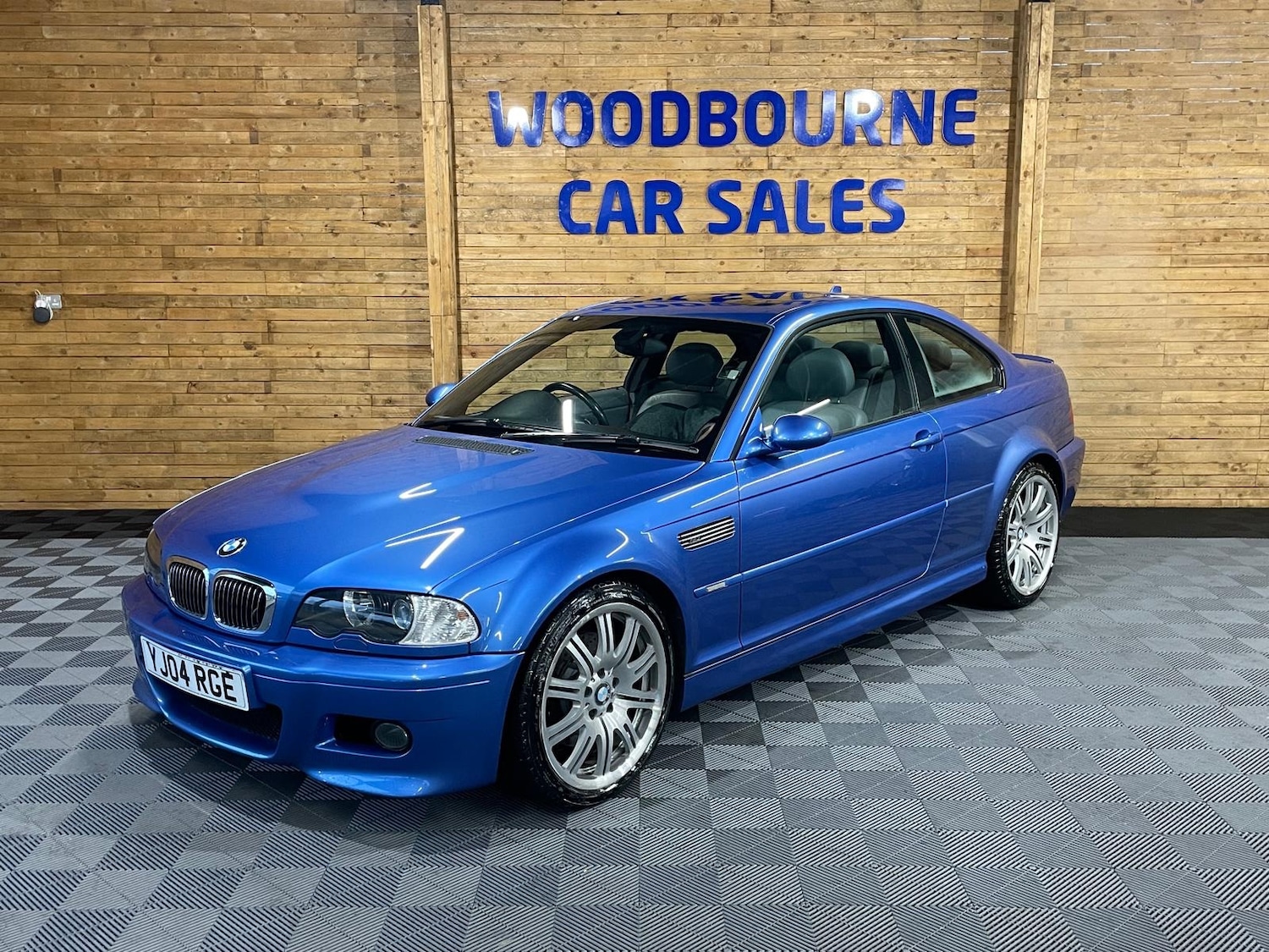 Used BMW M3 2004 for sale - 77312991: Photo 2