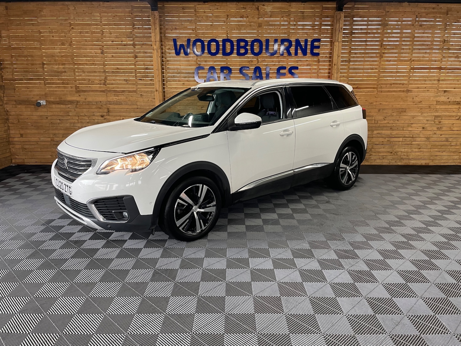 Used Peugeot 5008 2020 for sale - 76447100: Photo 2