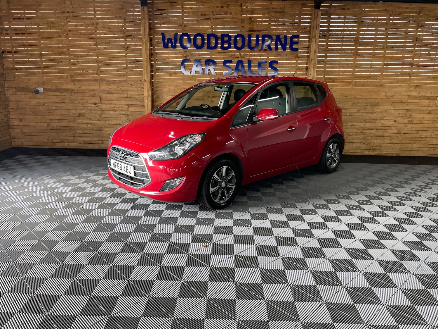 Used Hyundai Ix20 2018 for sale - 76143621: Photo 2