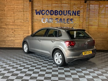 Used Volkswagen Polo 2018 for sale - 79206357: Photo