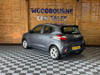 Used Hyundai i10 2020 for sale - 79341671: Photo