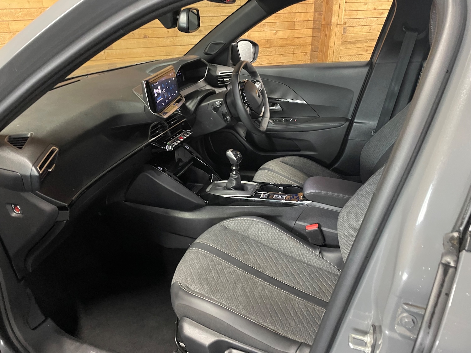 Used Peugeot 2008 2024 for sale - 77966563: Photo 11