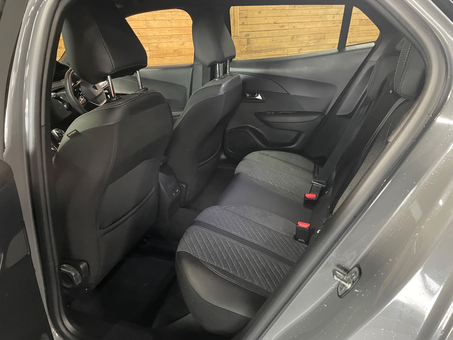 Used Peugeot 2008 2024 for sale - 77966563: Photo 12